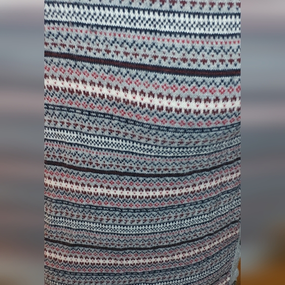 L.L. Bean Cashmere Blend Sweater Button Front Cardigan Size Medium Gray Pink - Picture 3 of 9